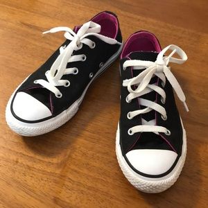 Girls black and white converse shoes